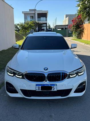 BMW 320i 2.0 16V TURBO GASOLINA M SPORT AUTOMÁTICO BMW 320i 2.0 16V TURBO GASOLINA M SPORT AUTOMÁTICO